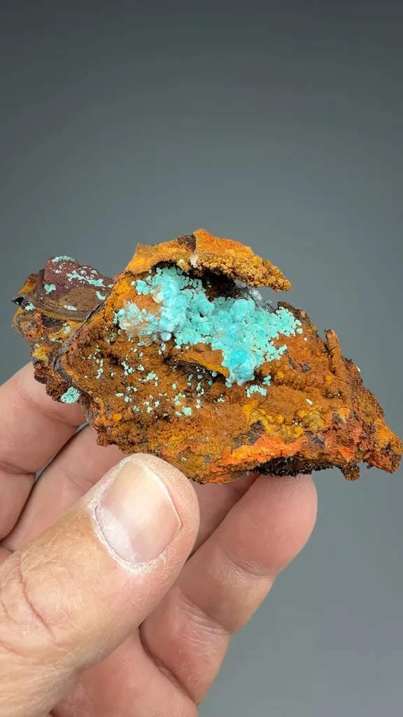 Aurichalcite with Calcite - image 2