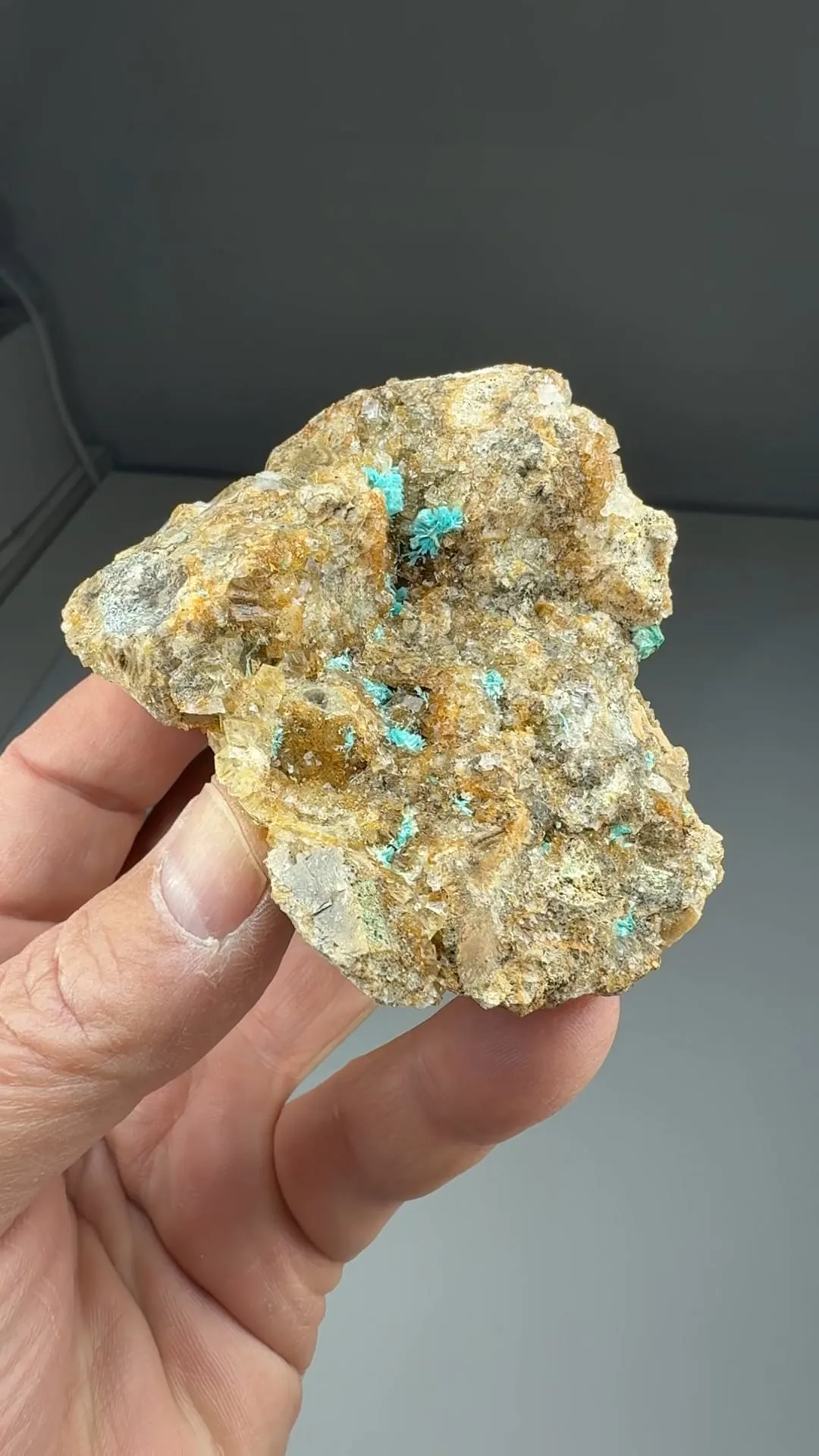 Aurichalcite with Smithsonite, Fluorite - image 2