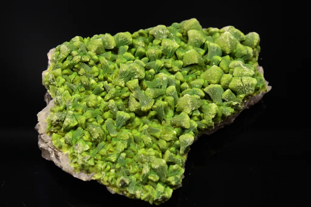 Autunite crystals - image 2