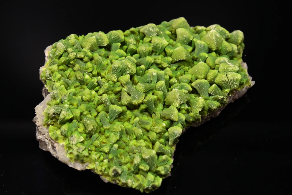 Autunite from China - image 2