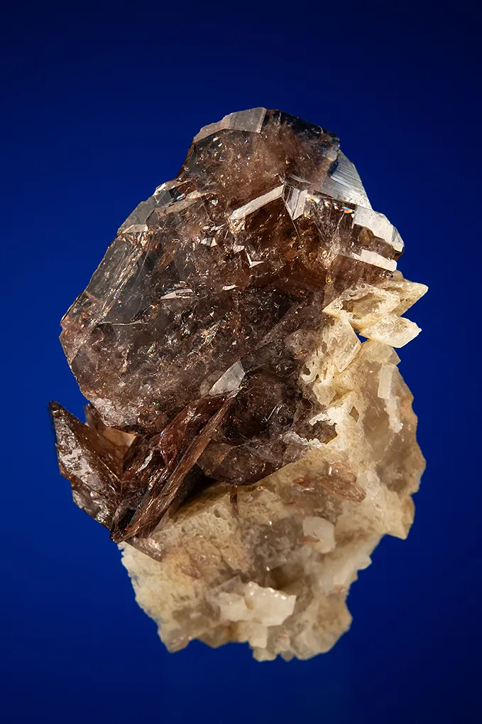 Axinite image