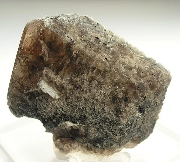 Axinite image