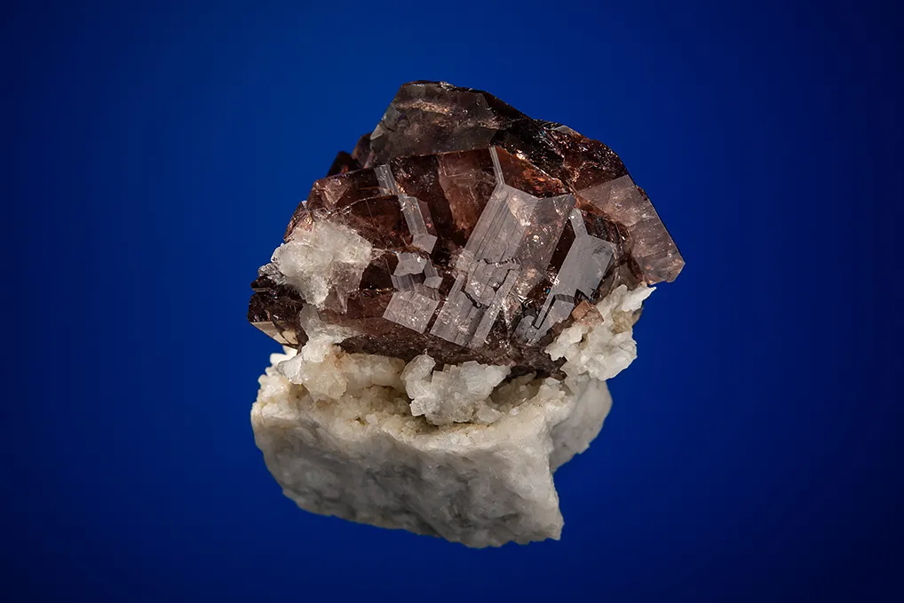 Axinite image