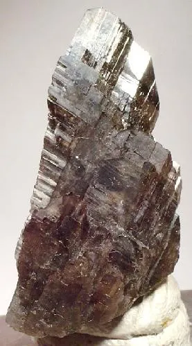 Axinite image
