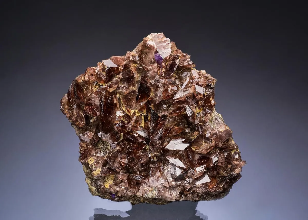 Axinite-(Fe) - image 1