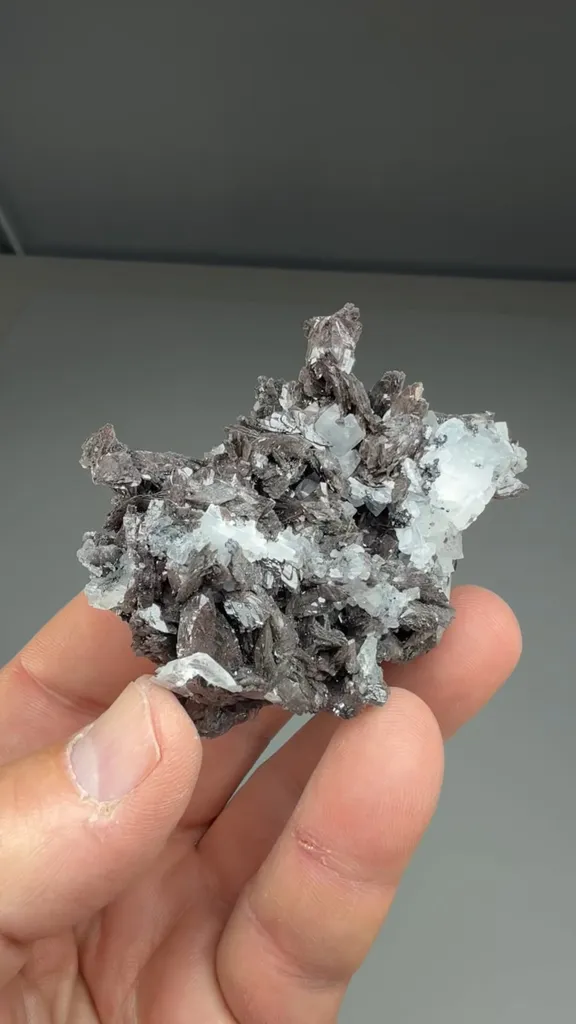 Axinite-Fe - image 2
