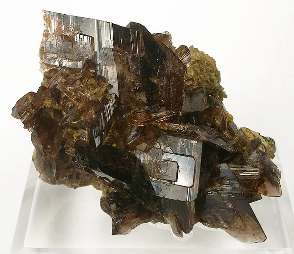 Axinite-(Fe) image