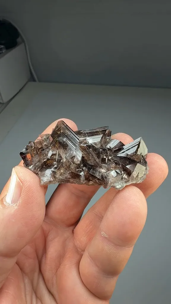 Axinite-Fe - image 2