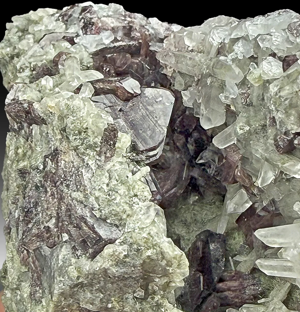Axinite-Fe with Quartz, Actinolite - image 1