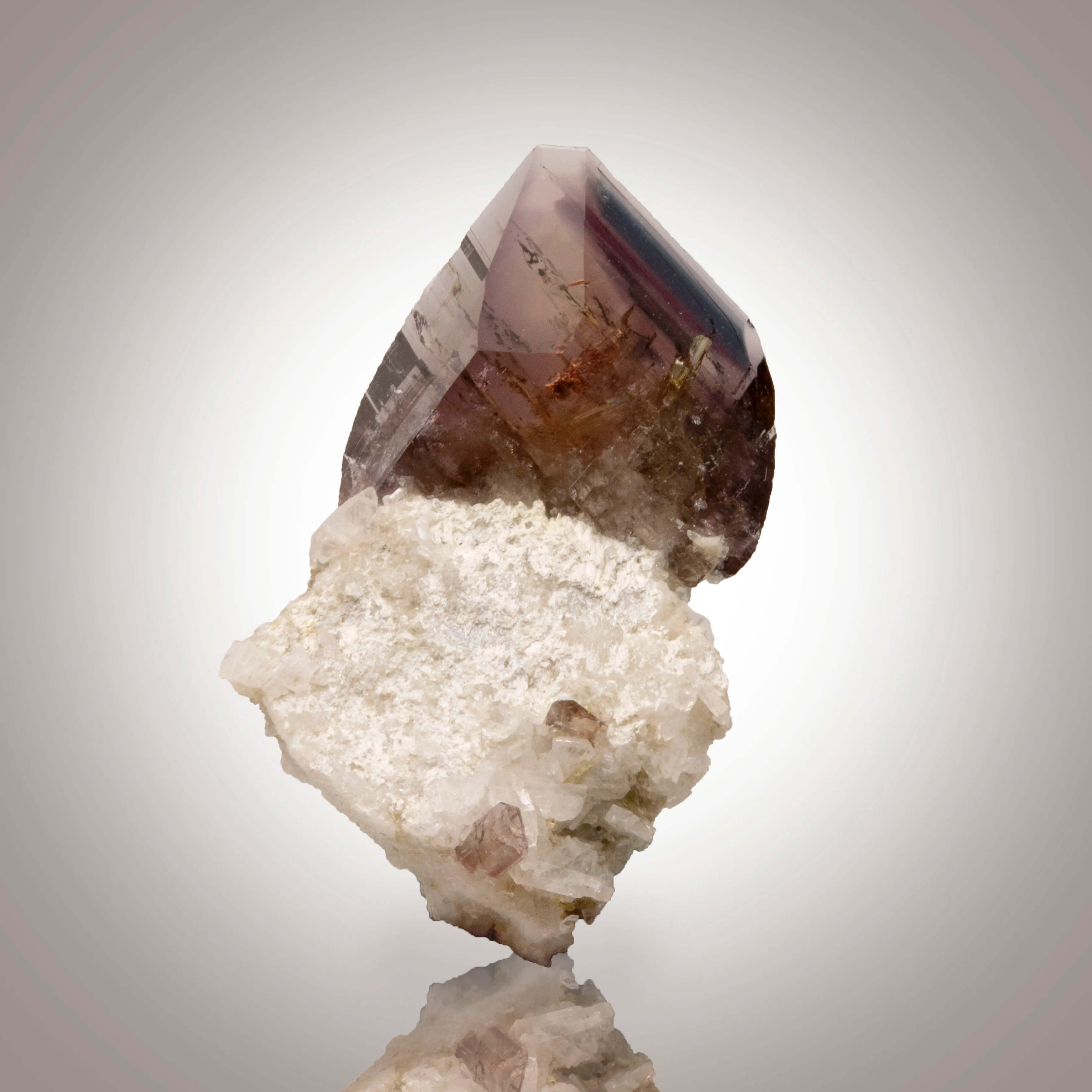 Axinite from France, Auvergne-Rhône-Alpes, Isère, Grenoble, Le Bourg-d'Oisans - image 1