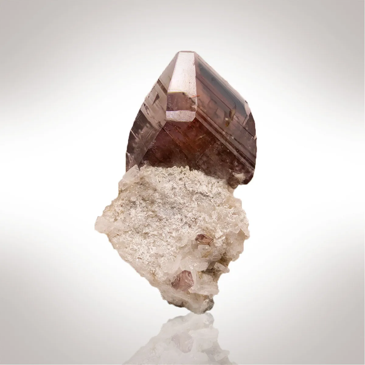 Axinite from France, Auvergne-Rhône-Alpes, Isère, Grenoble, Le Bourg-d'Oisans - image 1