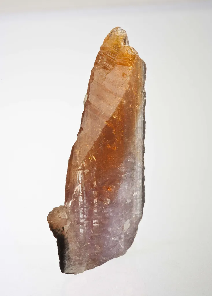 Axinite-(Mg) - image 2
