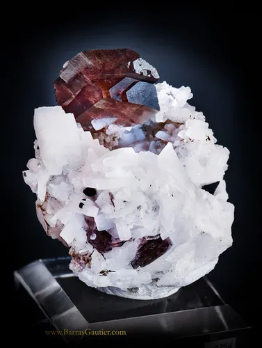 Axinite on Calcite - image 3