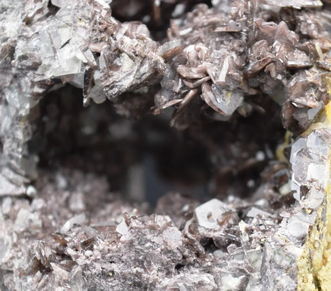 Axinite & quartz - 379 grams - Colebrook Hill Mine, Colebrook Hill, Tasmania, Australia - image 5