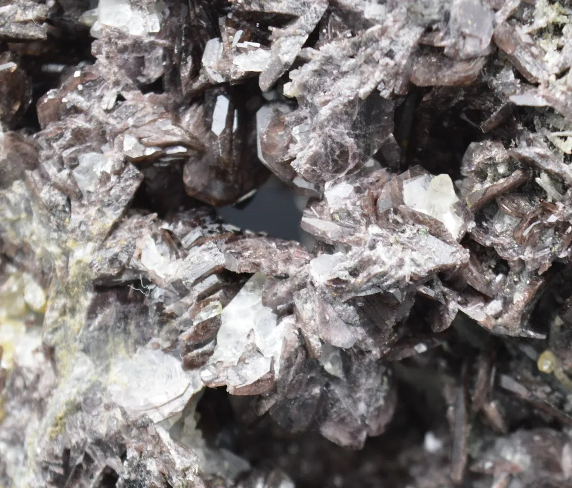 Axinite & quartz - 379 grams - Colebrook Hill Mine, Colebrook Hill, Tasmania, Australia - image 7