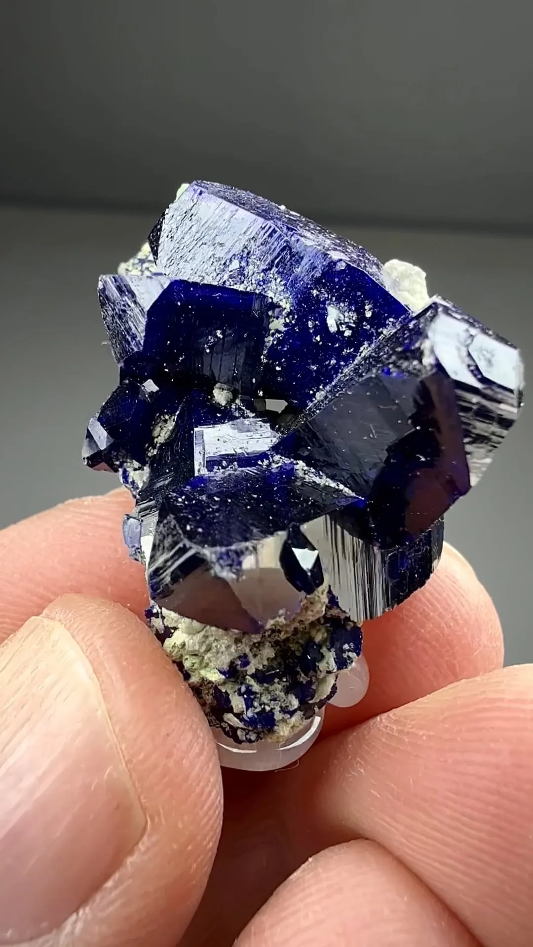 Azurite (2554) - image 2