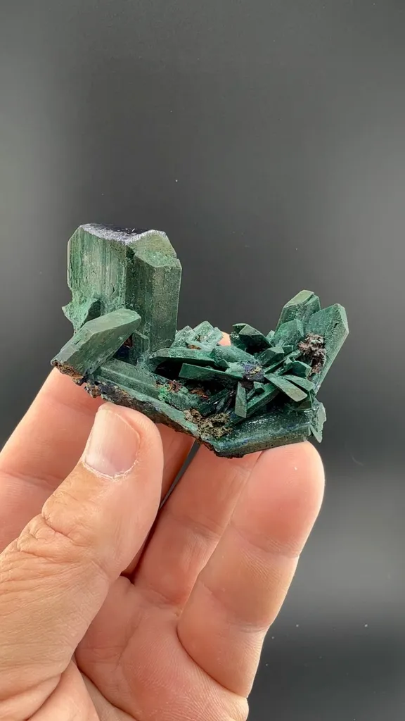 Azurite altering to Malachite (repaired) - image 2