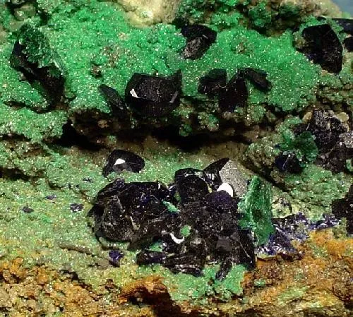 Azurite, Arsentsumebite - image 2