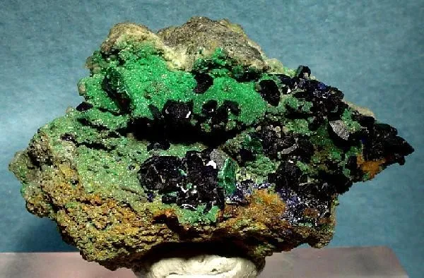 Azurite, Arsentsumebite image