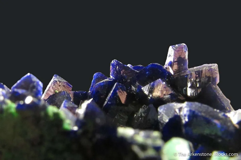 Azurite on Arsentsumebite (TL) - image 4