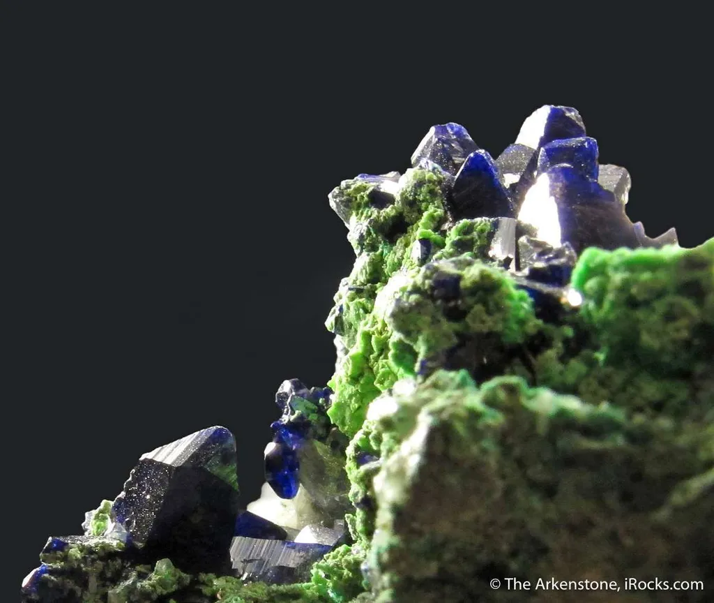 Azurite on Arsentsumebite (TL) - image 5