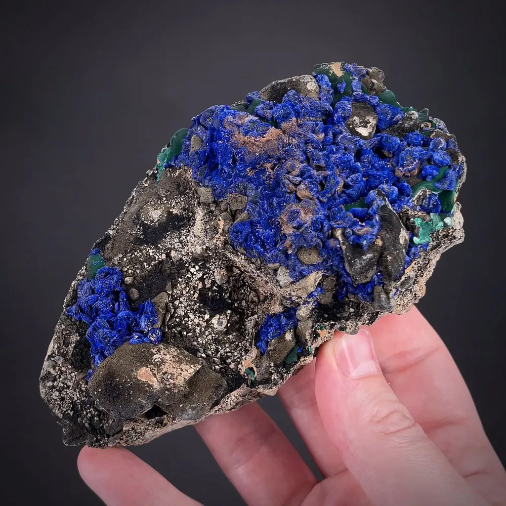 Azurite on Shale image