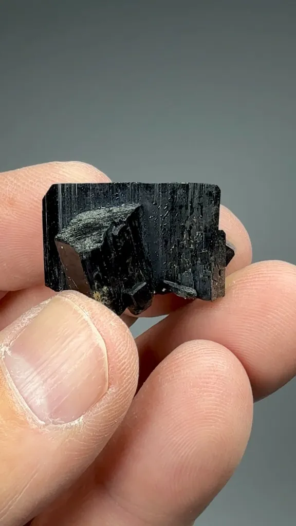 Babingtonite - image 2