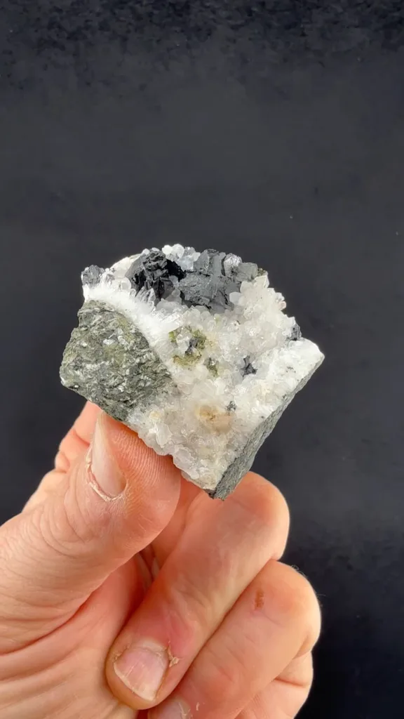 Babingtonite - image 2