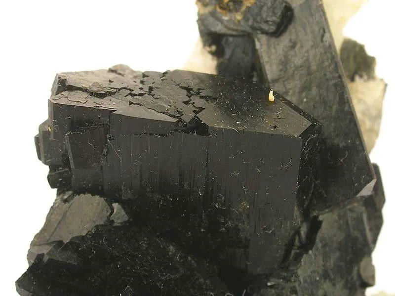 Babingtonite on Prehnite - image 2