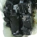 Babingtonite on Prehnite - image 2