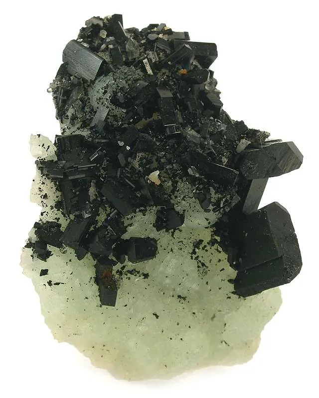 Babingtonite on Prehnite - image 3
