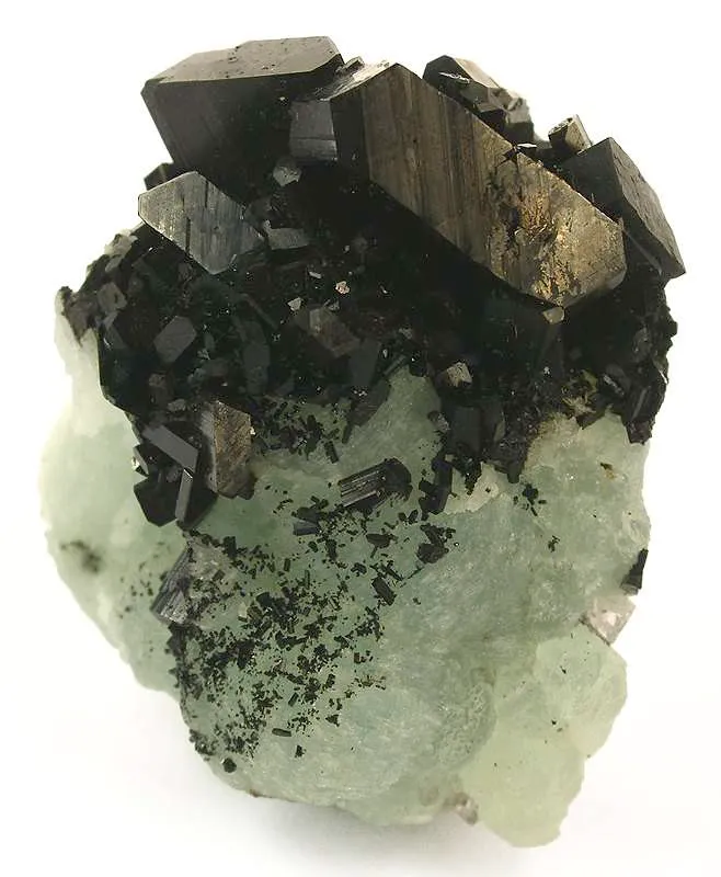 Babingtonite on Prehnite image