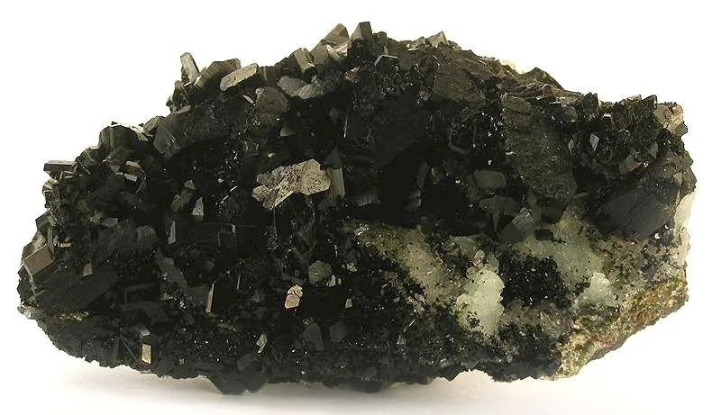 Babingtonite on Prehnite - image 2