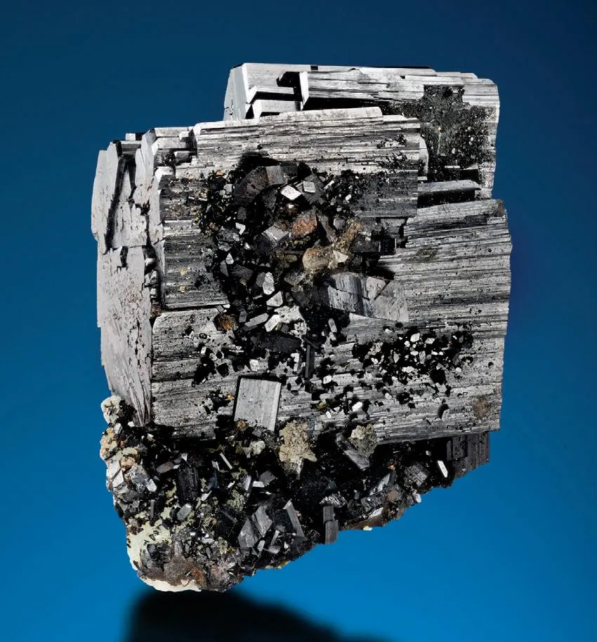 Babingtonite, Prehnite image