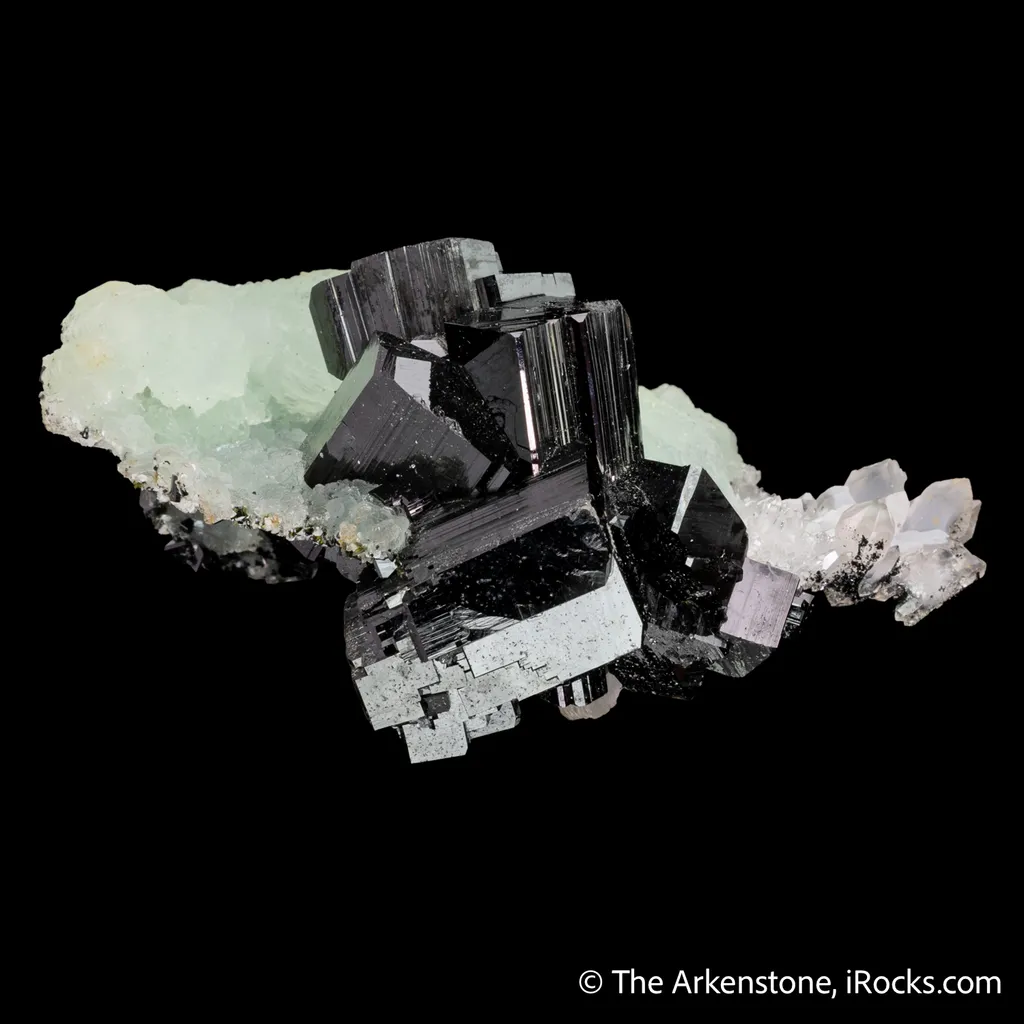 Babingtonite with Prehnite on Quartz - image 3