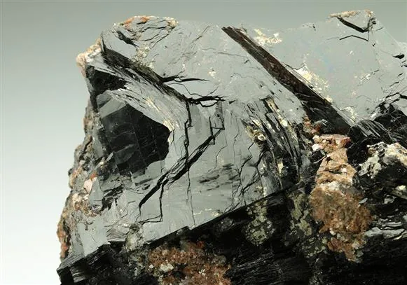 BANNISTERITE - image 1