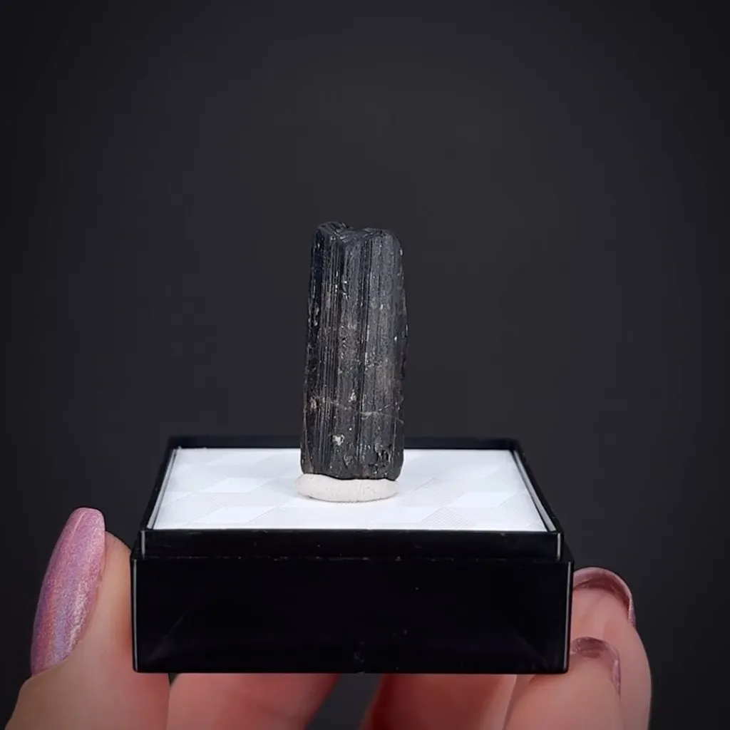 Baotite - image 2