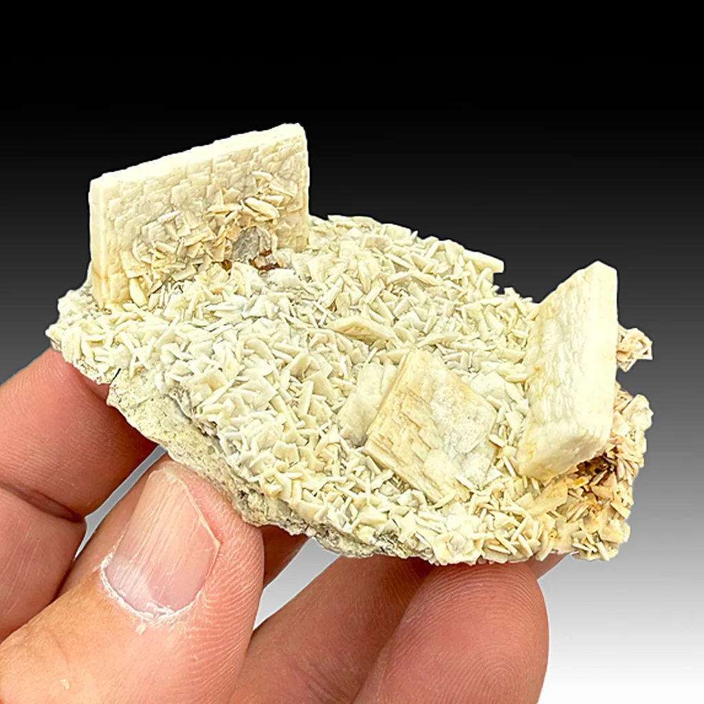 Barite (1300) image