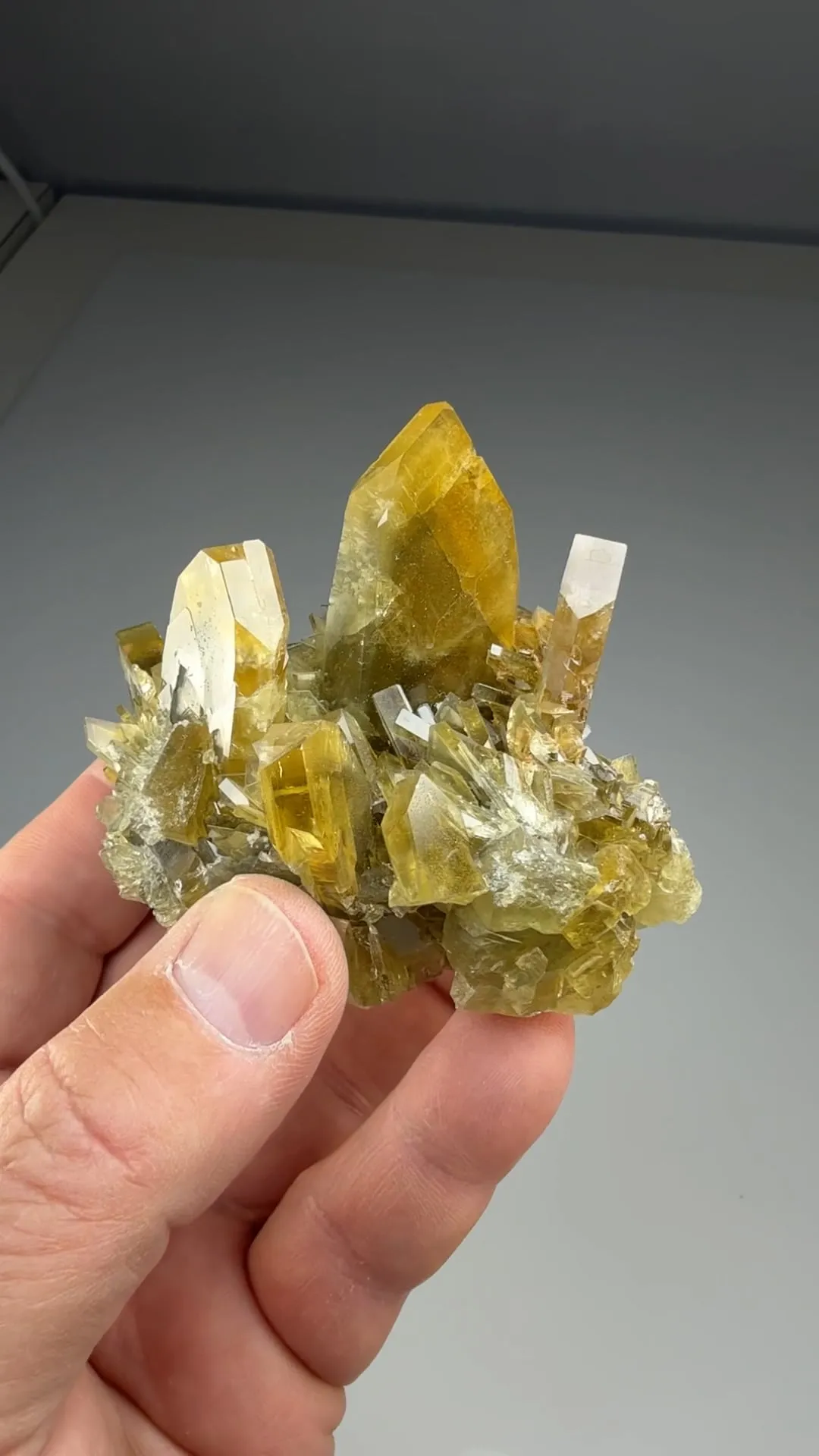 Barite (1329) - image 2