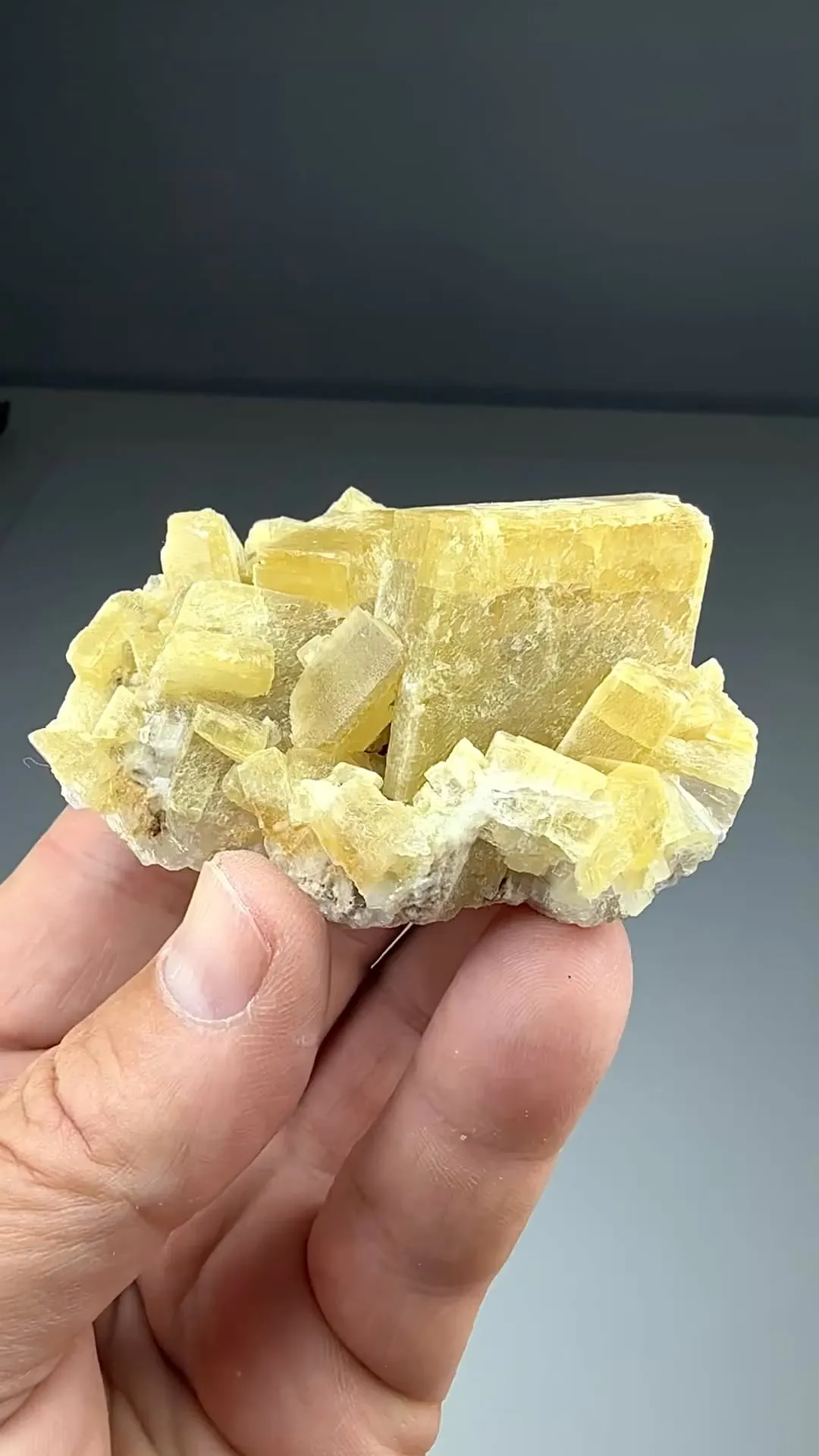 Barite (1360) - image 2