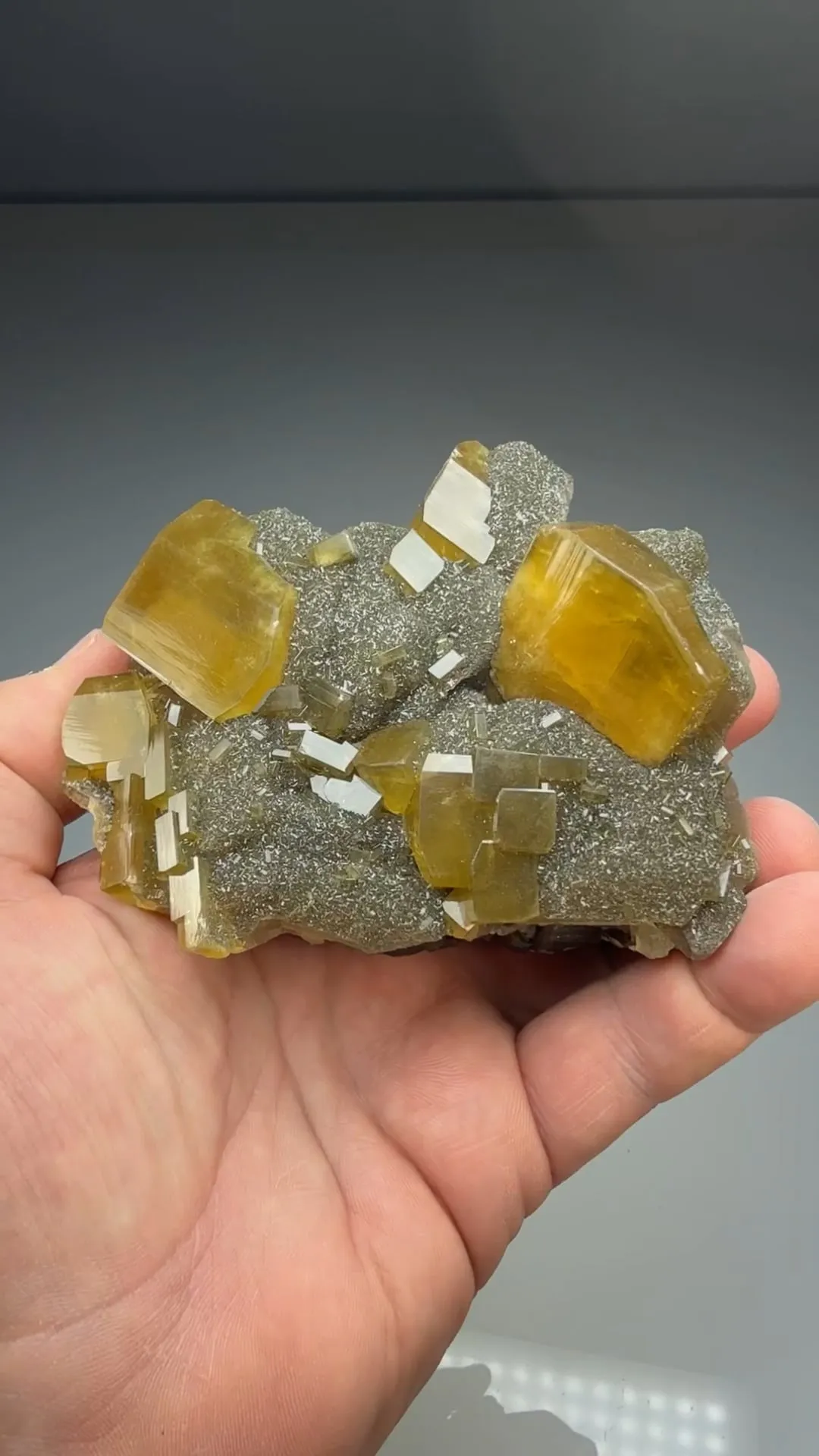 Barite (2254) - image 2