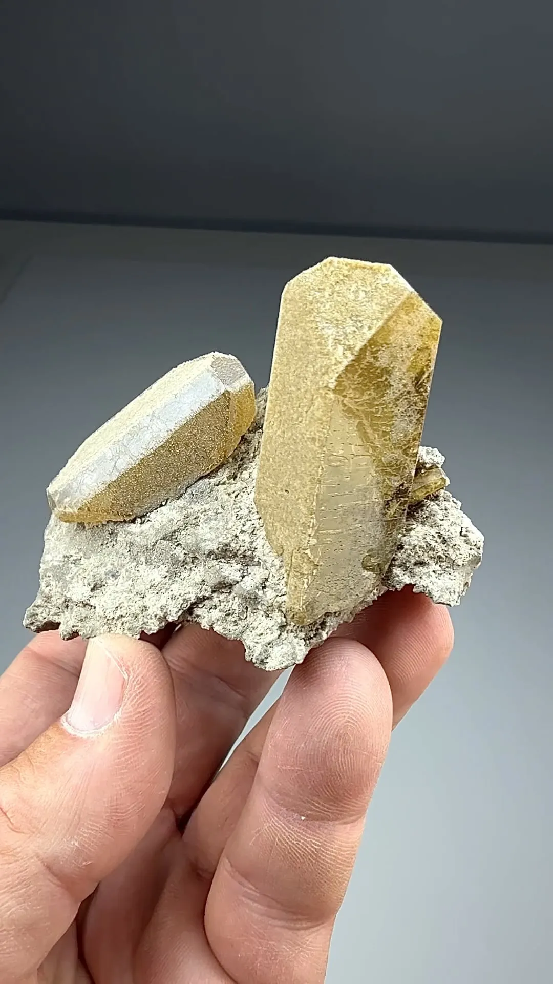 Barite (2636) - image 2