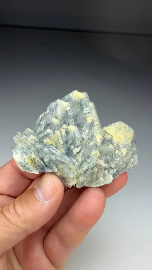 Barite (57) - image 2