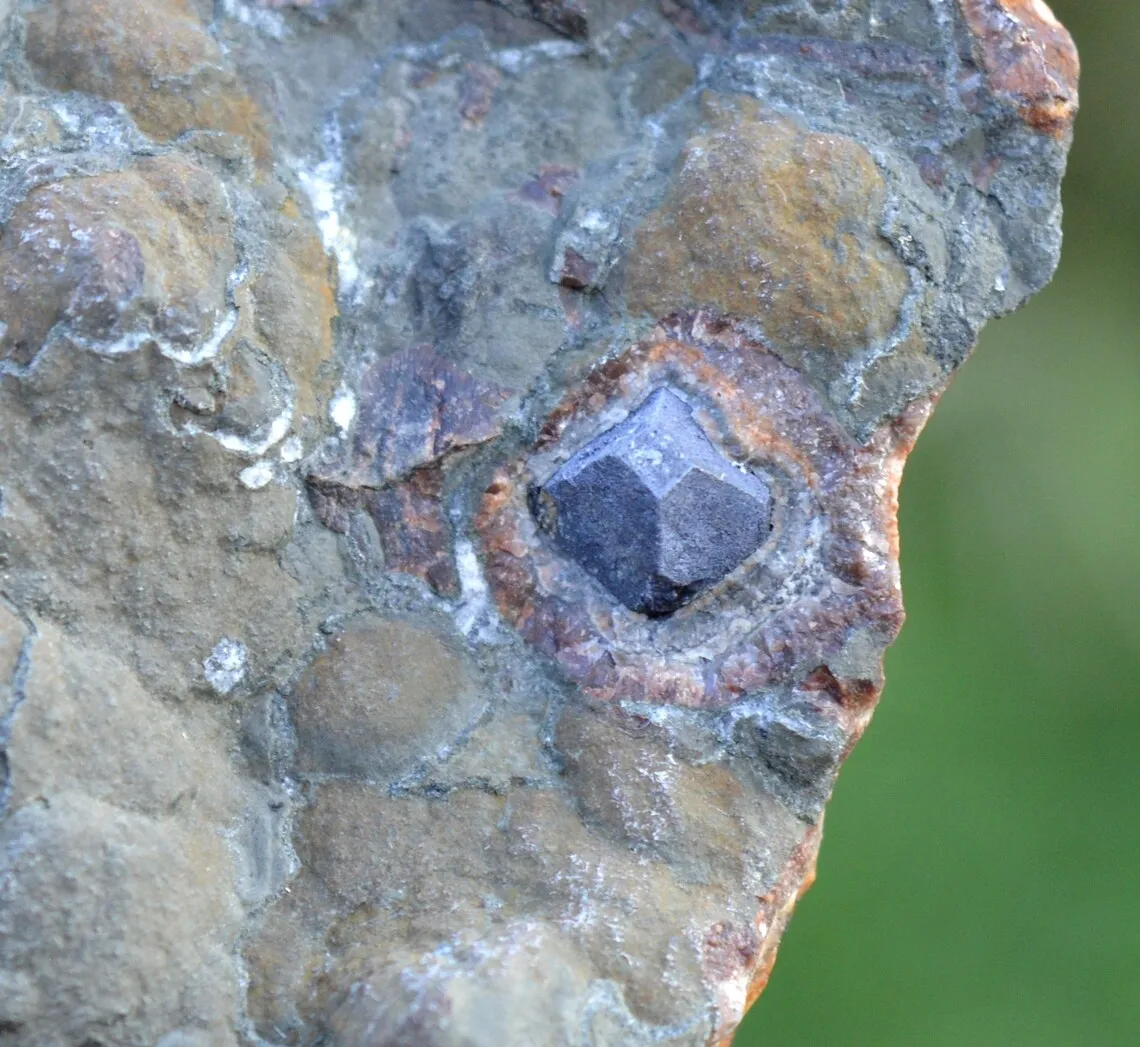 Barite & Galena 1465 grams - Chaillac, Le Blanc, Indre, Centre-Val de Loire, France - image 1
