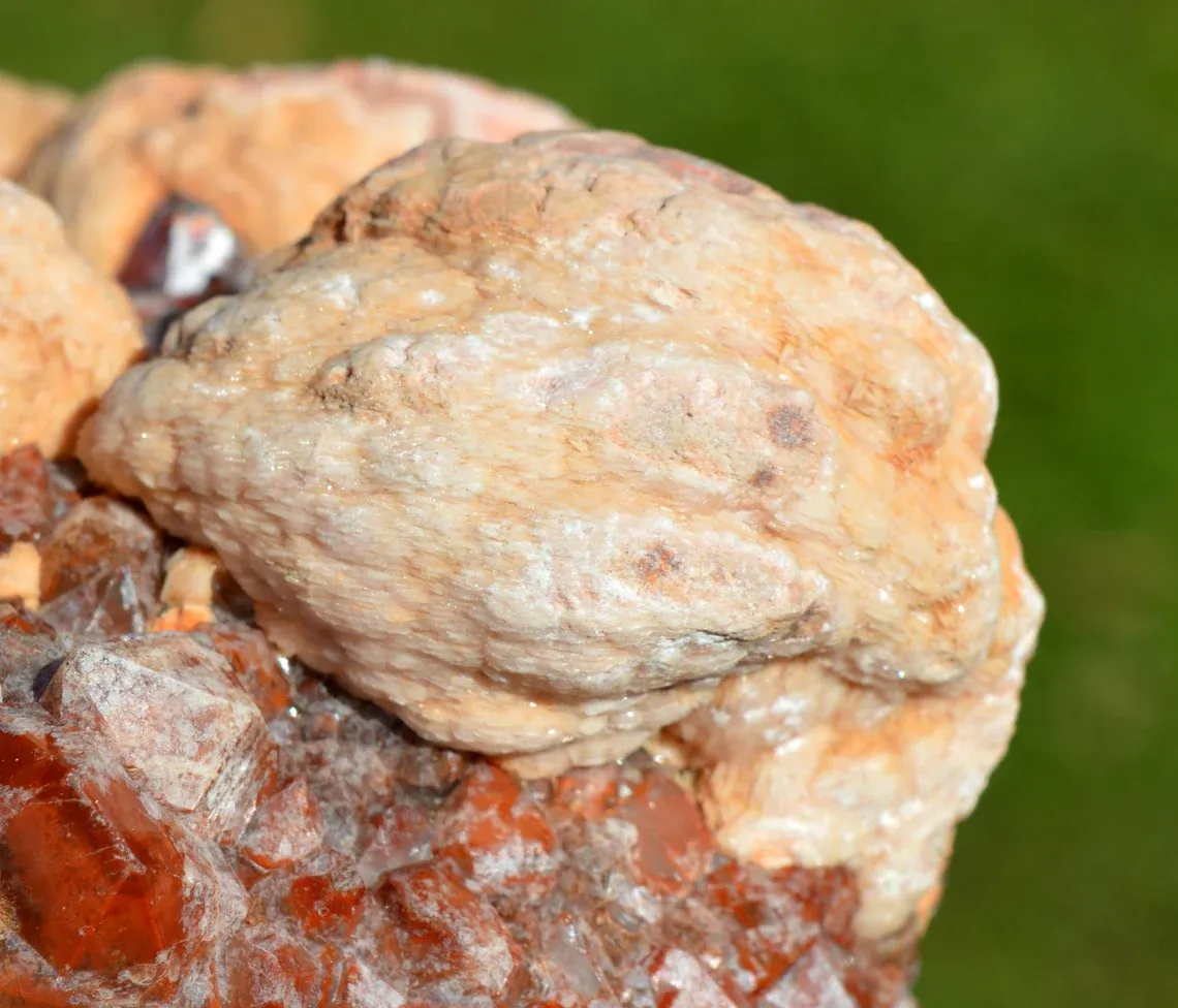 Barite & Hematoid Quartz 2660 grams - Aouli, Mibladen, Aït Oufella Caïdat, Drâa-Tafilalet, Morocco - image 3