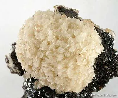 Barite on Sphalerite (Or Vice Versa) - image 2