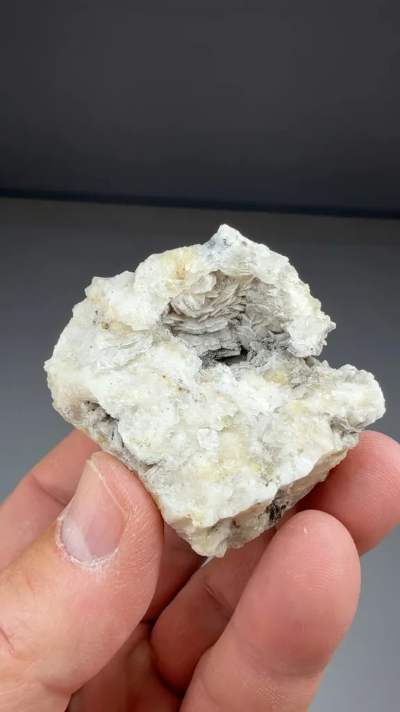 Barite on Witherite - image 2