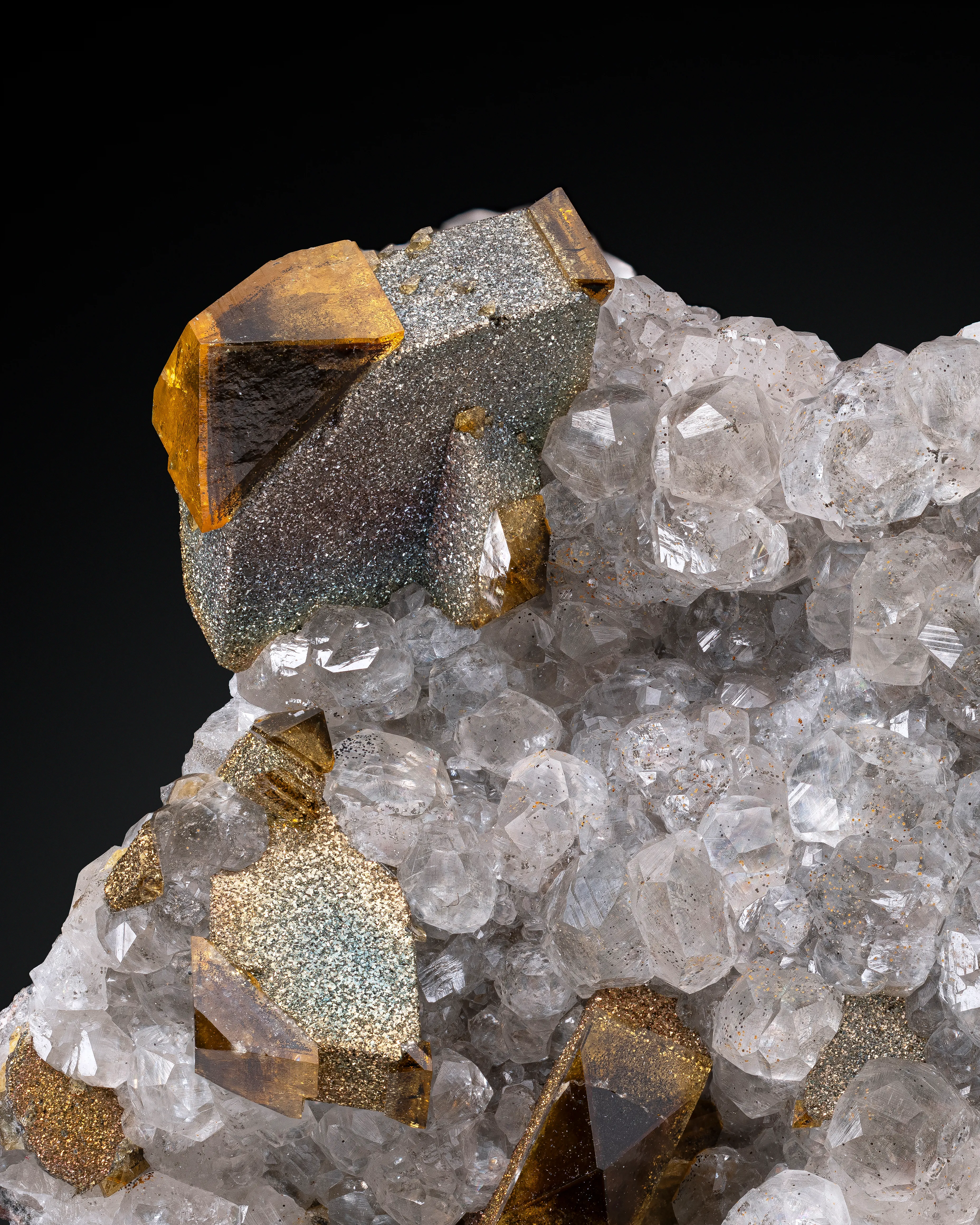 Barite w/ Chalcopyrite & Calcite - image 3