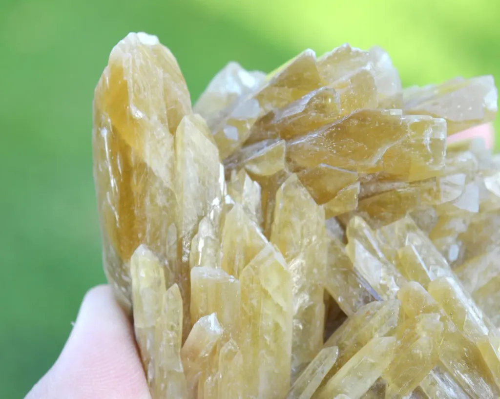 Barite whistle 545 grams - Maine Mine, Cordesse, Lucenay-l'Evêque, Autun, Saône-et-Loire, France - image 2