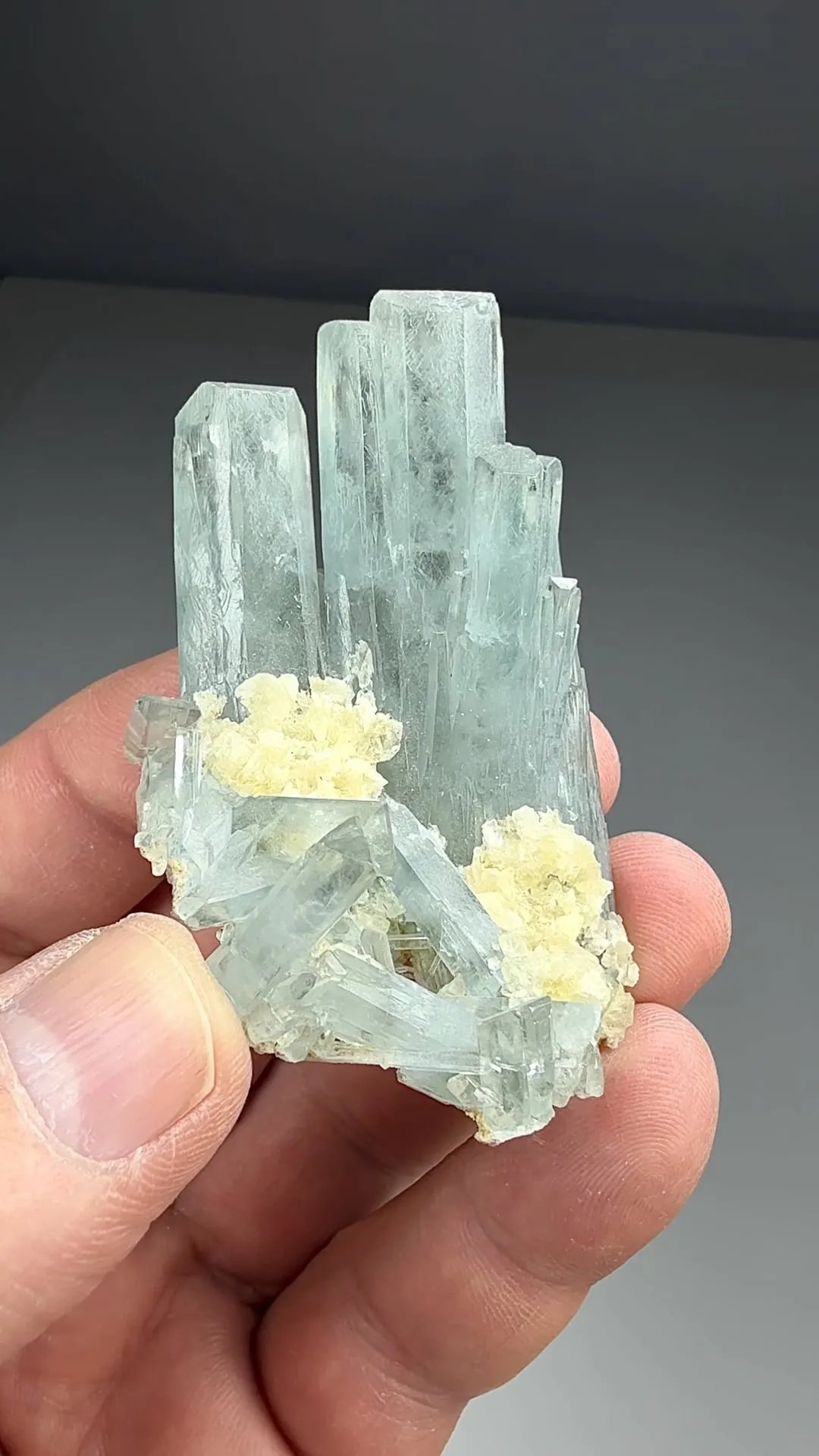 Barite with Calcite (1068) - image 2